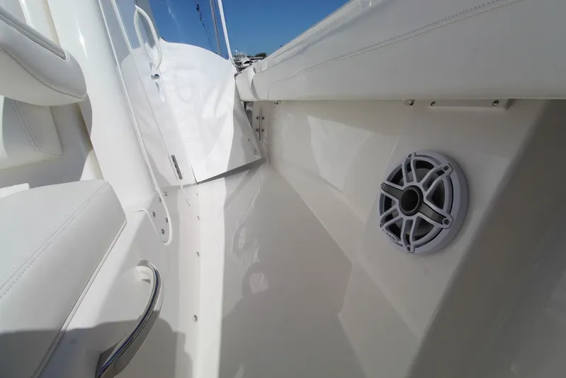 Blue Skin Yacht Photos Pics 