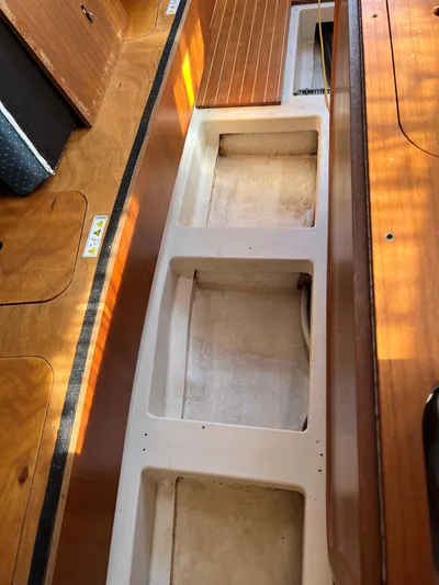 Inphase Yacht Photos Pics 