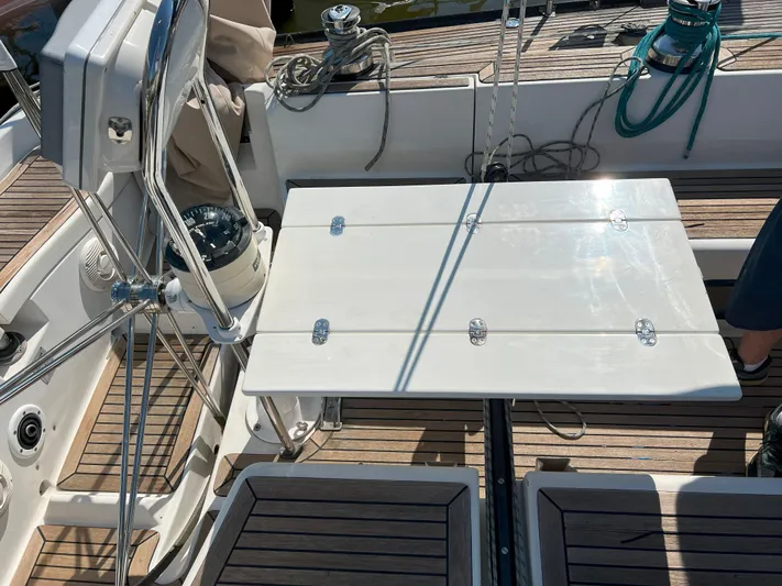 Inphase Yacht Photos Pics 