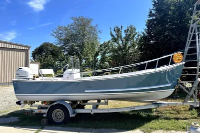 Eastern 20' Center Console