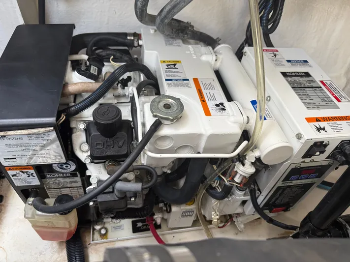 Conundrum Yacht Photos Pics 