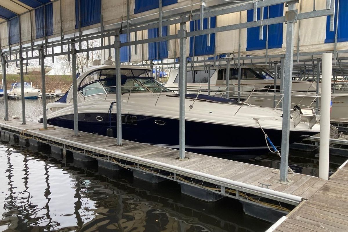 2008 Sea Ray 44 