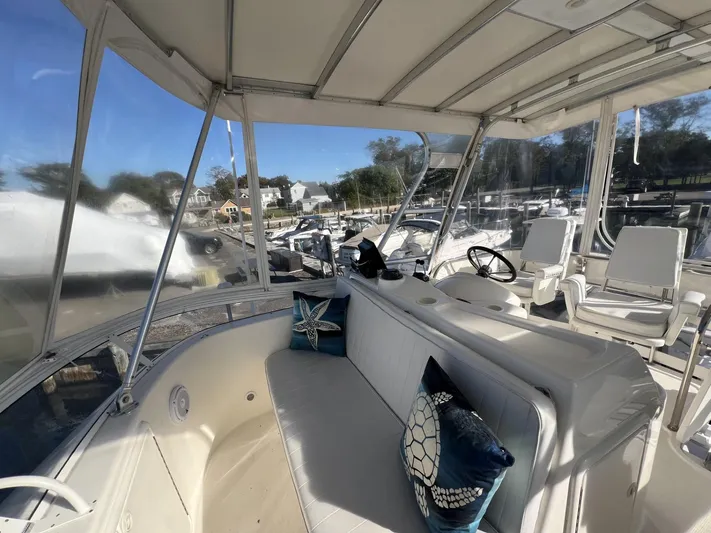 Well Adjusted Yacht Photos Pics 