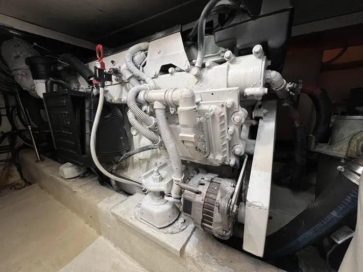 Well Adjusted Yacht Photos Pics 