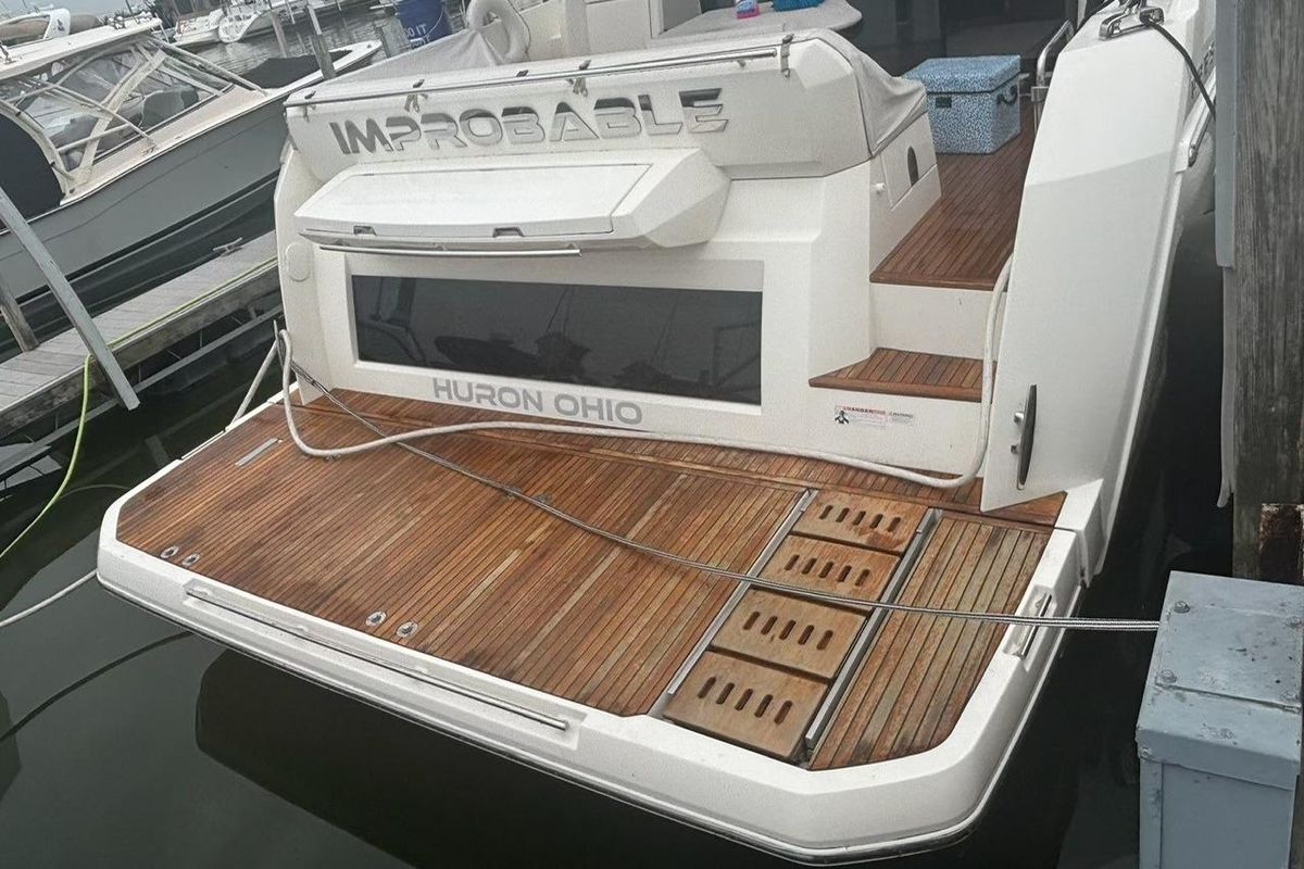2019 Prestige 52 