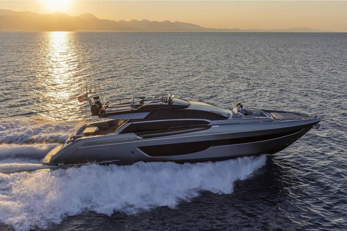 2024 Riva 76 