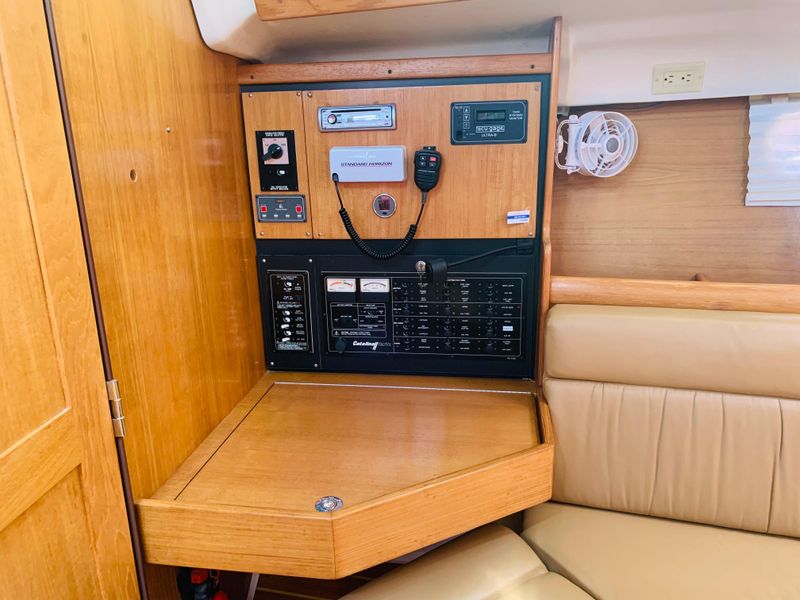 2004 Catalina 350