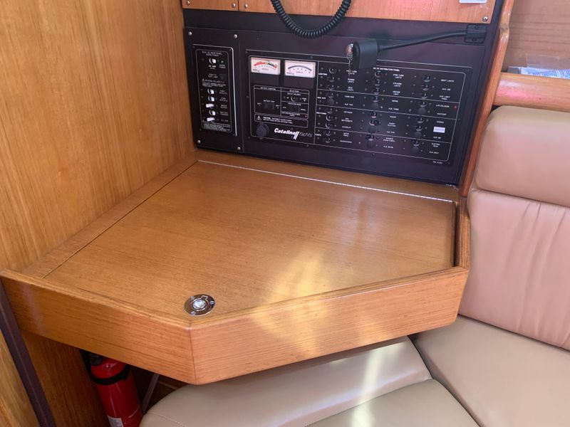 2004 Catalina 350
