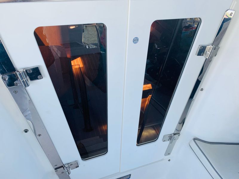 2004 Catalina 350