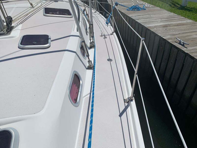 2004 Catalina 350