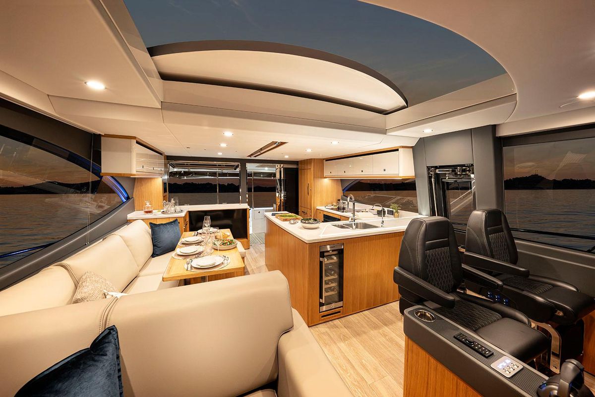 2025 Riviera 58 
