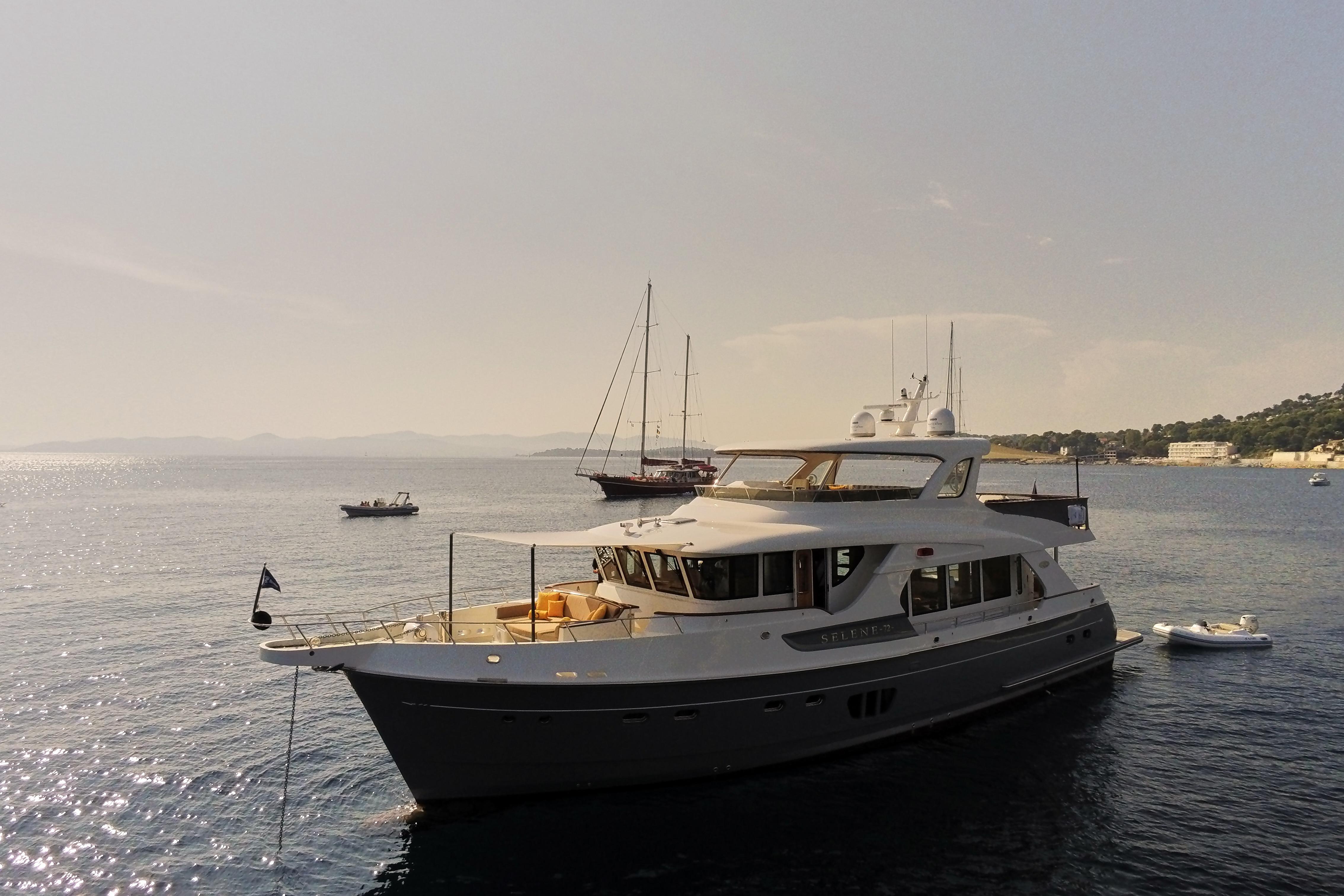 Selene 72 Ocean Explorer