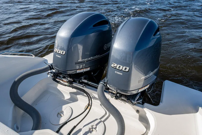  Yacht Photos Pics Twin Yamaha 200 outboard engines on a 2021 Pursuit DC 266 Dual Console boat.
