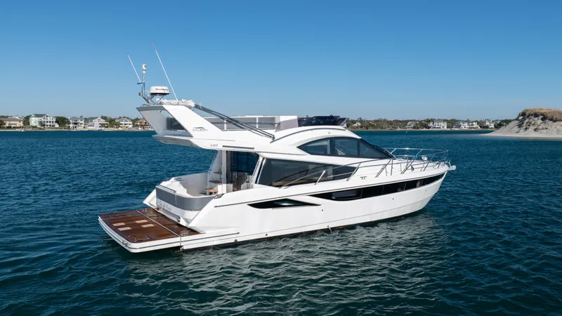 Sea De Vivre Yacht Photos Pics 