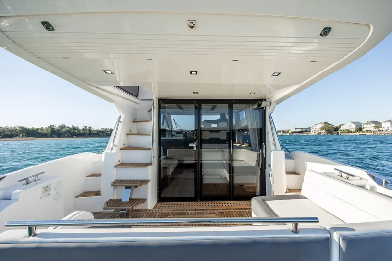 Sea De Vivre Yacht Photos Pics 