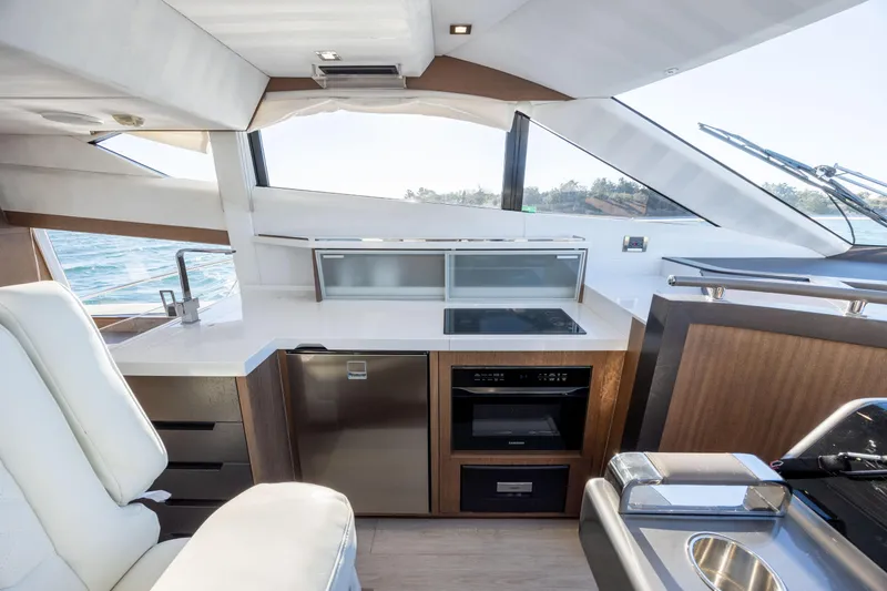 Sea De Vivre Yacht Photos Pics 