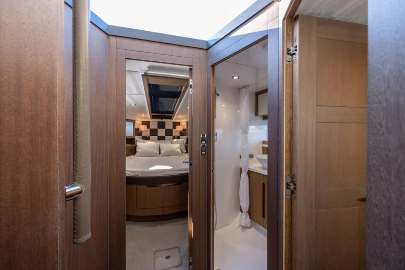 Sea De Vivre Yacht Photos Pics 