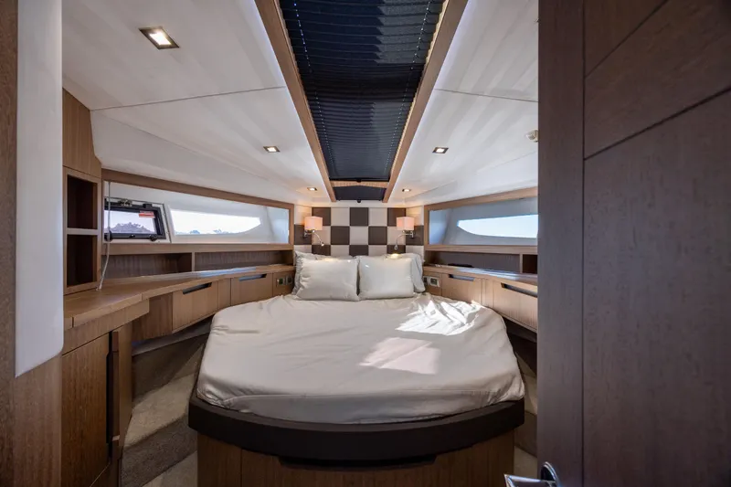 Sea De Vivre Yacht Photos Pics 