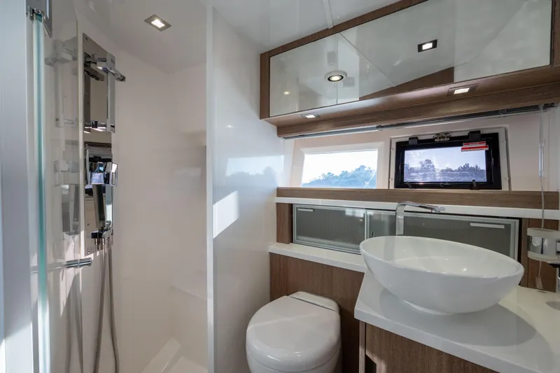 Sea De Vivre Yacht Photos Pics 