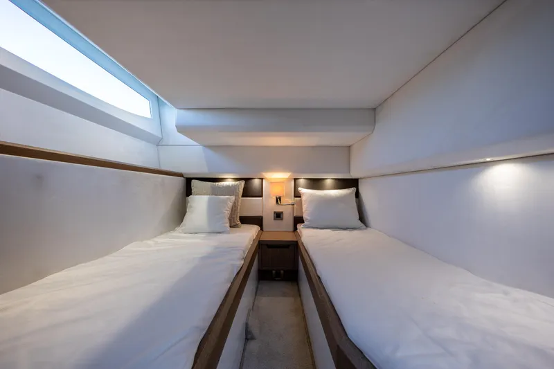 Sea De Vivre Yacht Photos Pics 