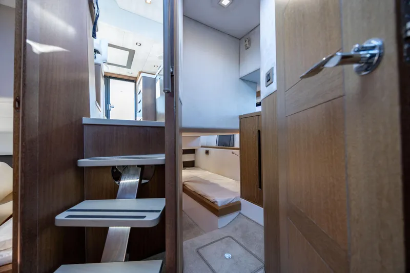 Sea De Vivre Yacht Photos Pics 