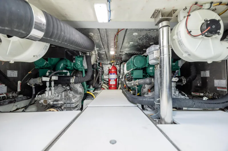 Sea De Vivre Yacht Photos Pics 