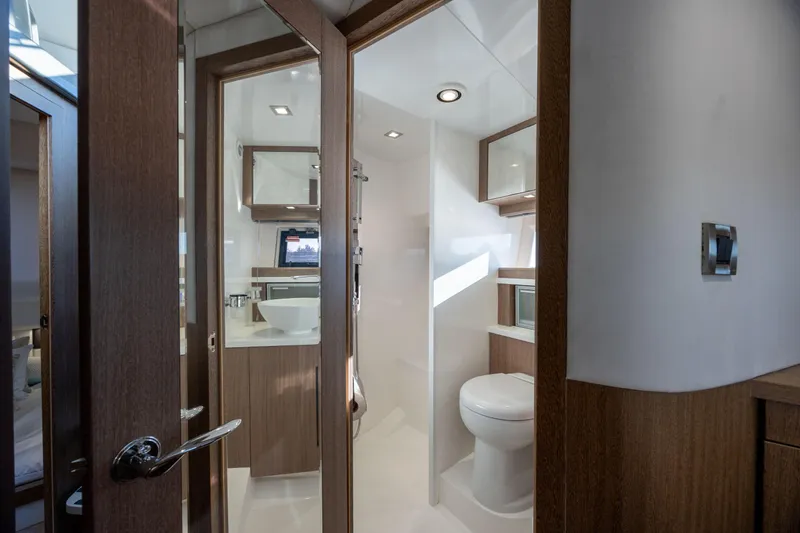 Sea De Vivre Yacht Photos Pics 