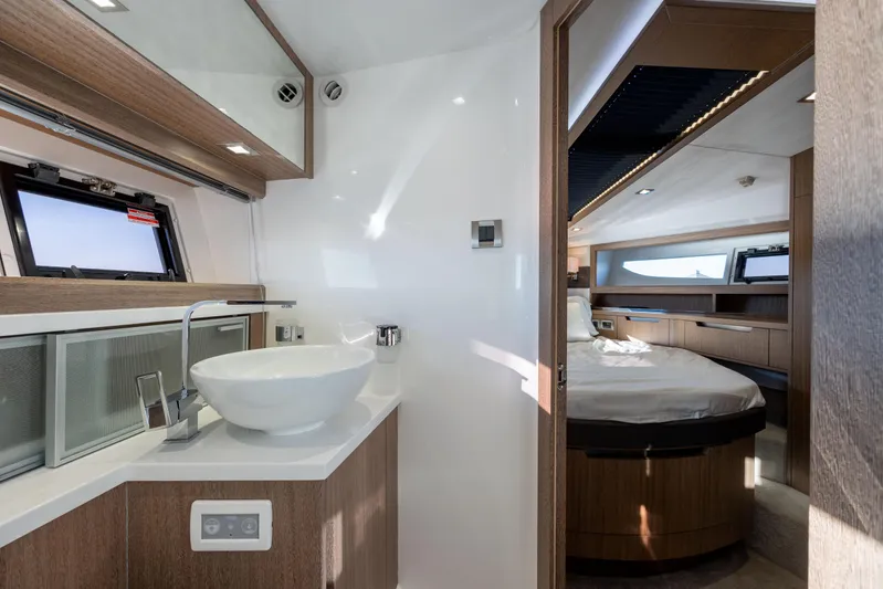 Sea De Vivre Yacht Photos Pics 