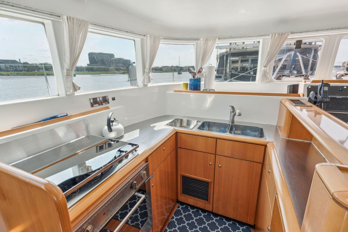 2006 Lagoon 51 