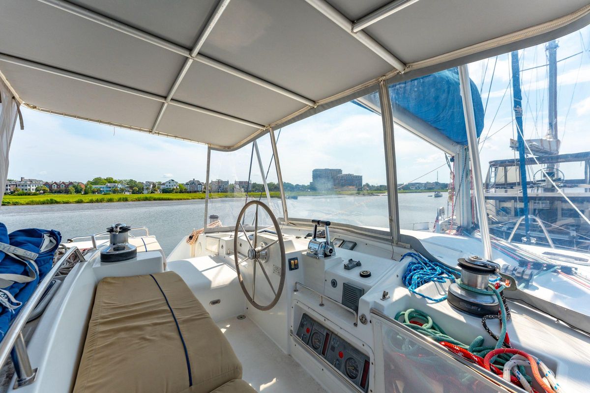 2006 Lagoon 51 