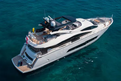 2015 Sunseeker 86 Yacht