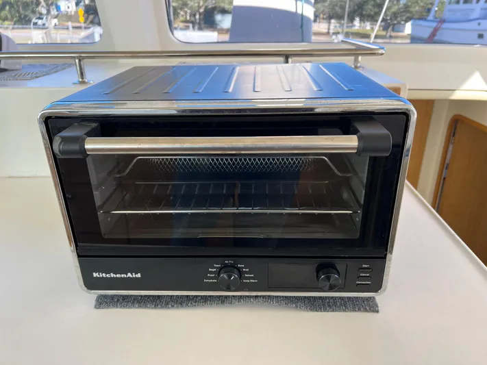 Windsurfer Yacht Photos Pics KitchenAid toaster oven on a Custom Max Cruise 44SC yacht, 2022 model.
