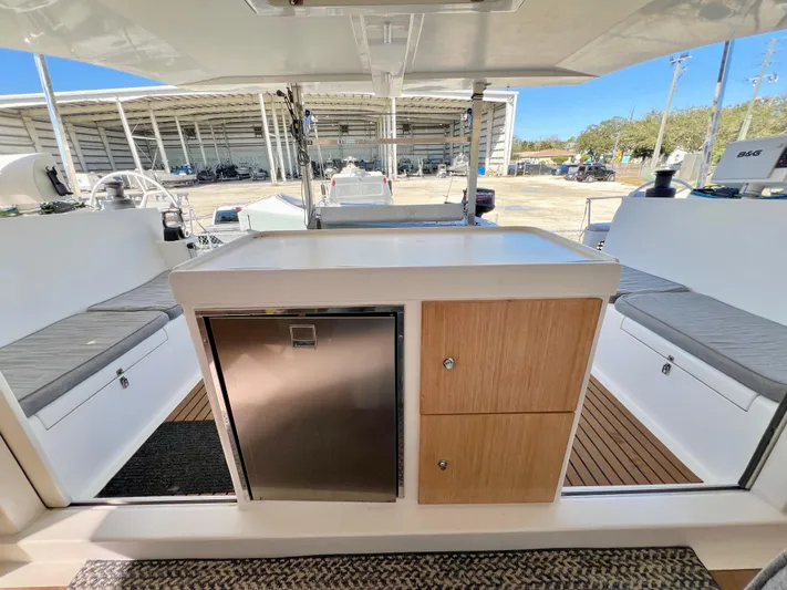 Windsurfer Yacht Photos Pics 