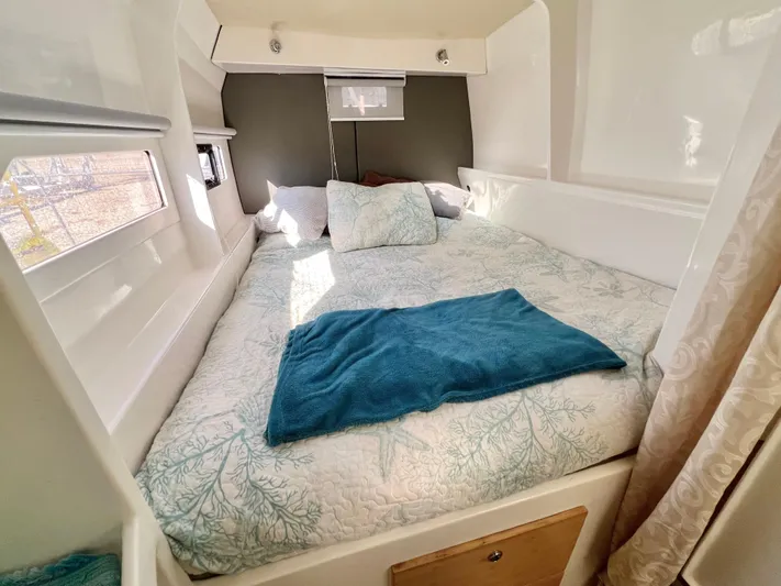 Windsurfer Yacht Photos Pics 