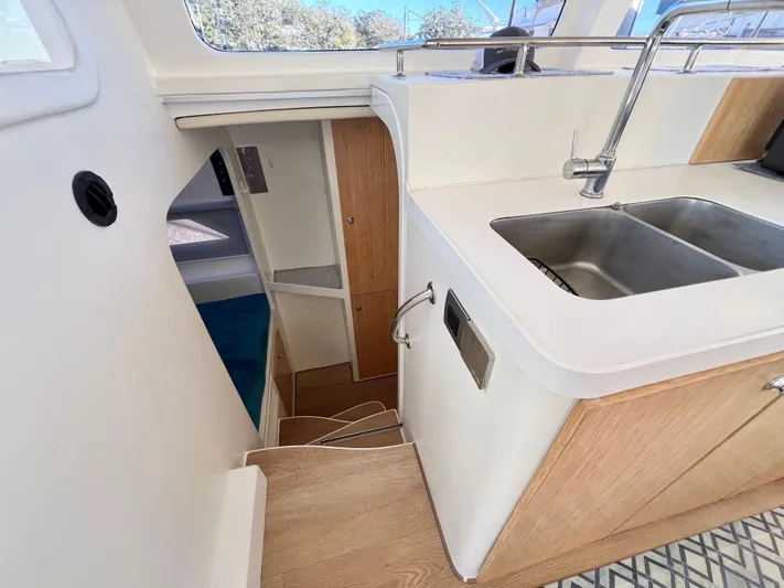 Windsurfer Yacht Photos Pics 