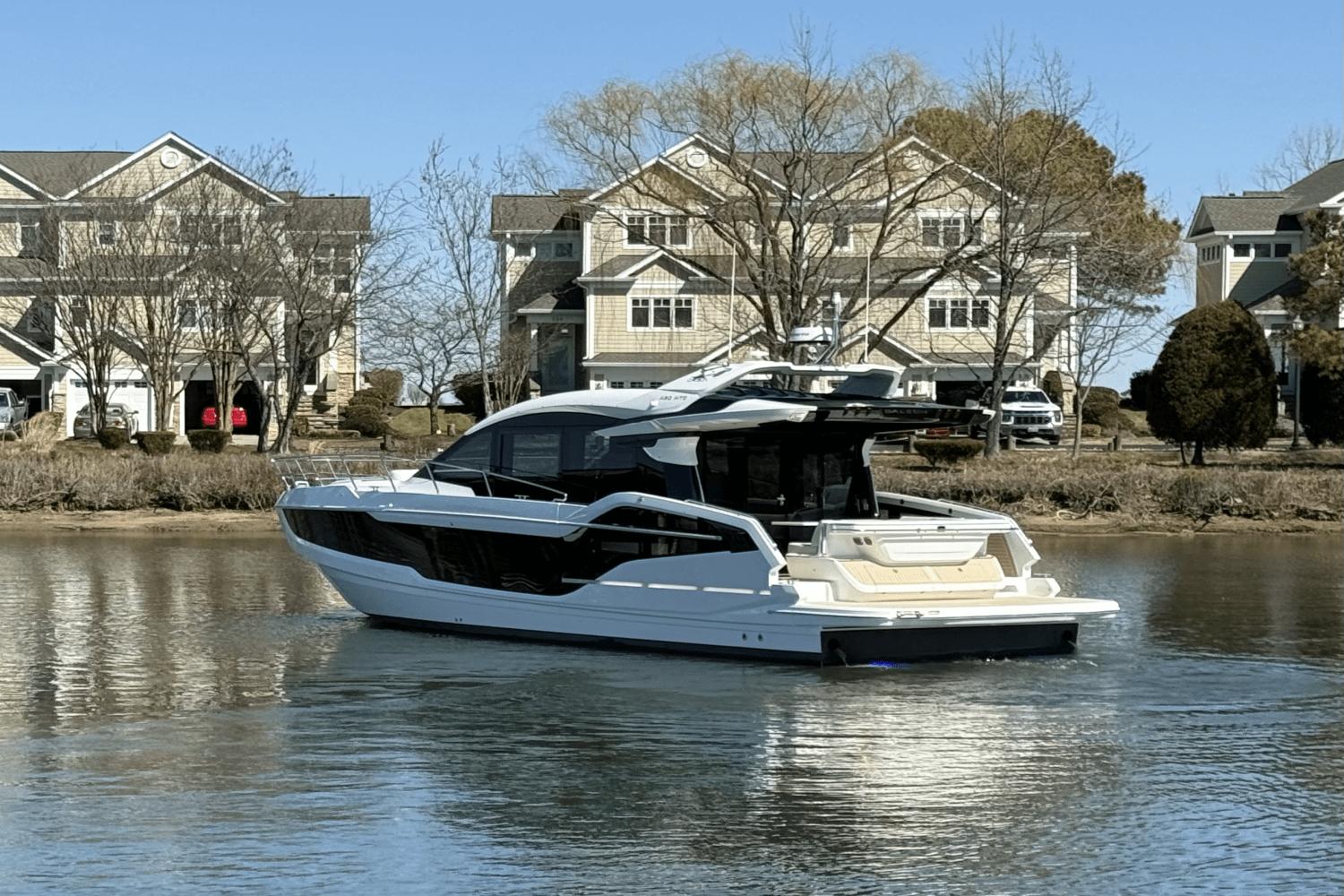 Galeon 450 HTC