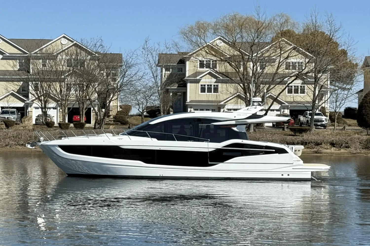 Galeon 450 HTC