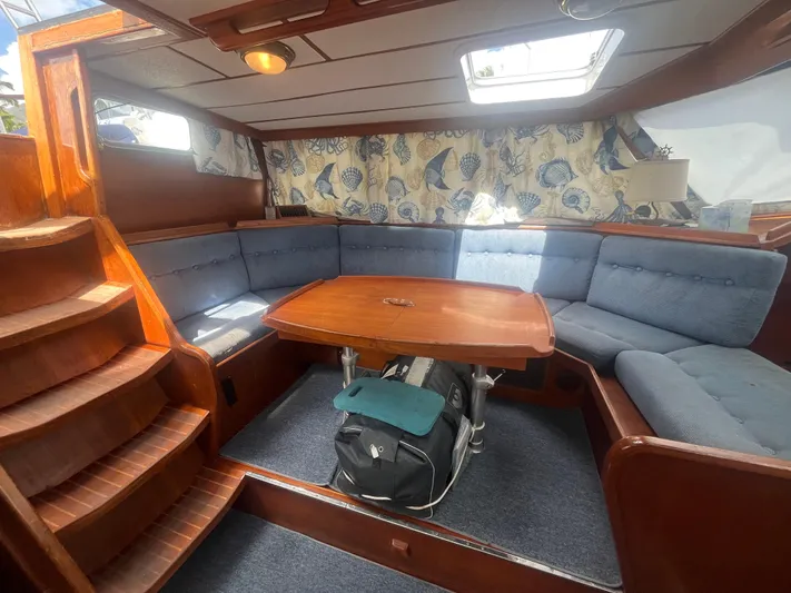 Bountibou Yacht Photos Pics 