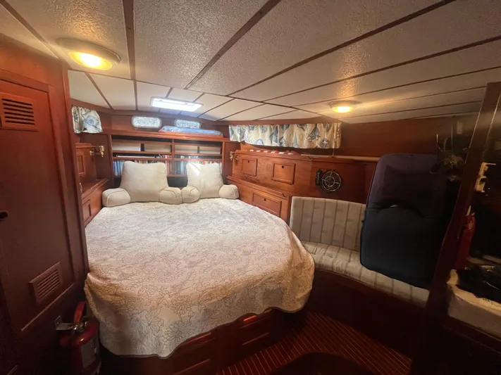 Bountibou Yacht Photos Pics 