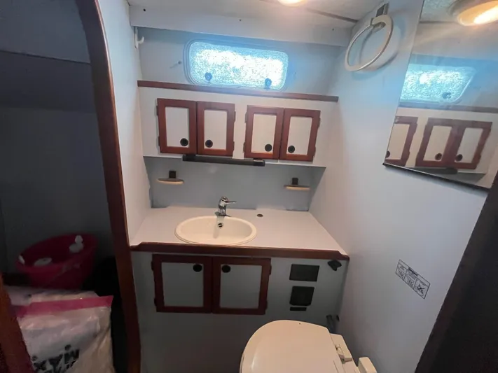 Bountibou Yacht Photos Pics 