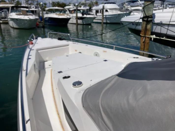 Axopar 37 Yacht Photos Pics 