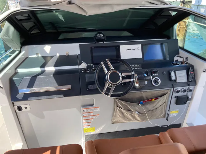 Axopar 37 Yacht Photos Pics 