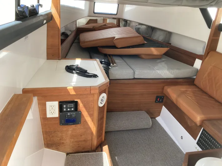 Axopar 37 Yacht Photos Pics 