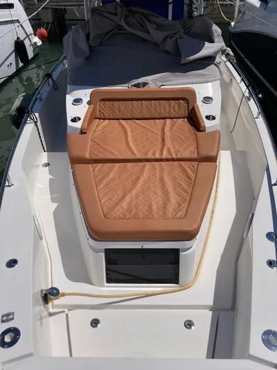 Axopar 37 Yacht Photos Pics 