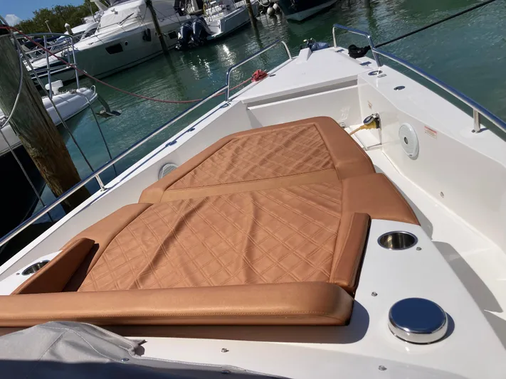 Axopar 37 Yacht Photos Pics 