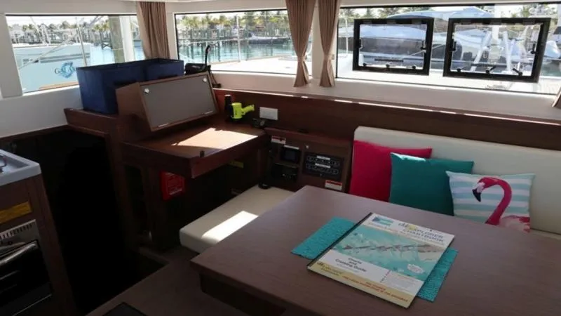 Endurance Yacht Photos Pics 