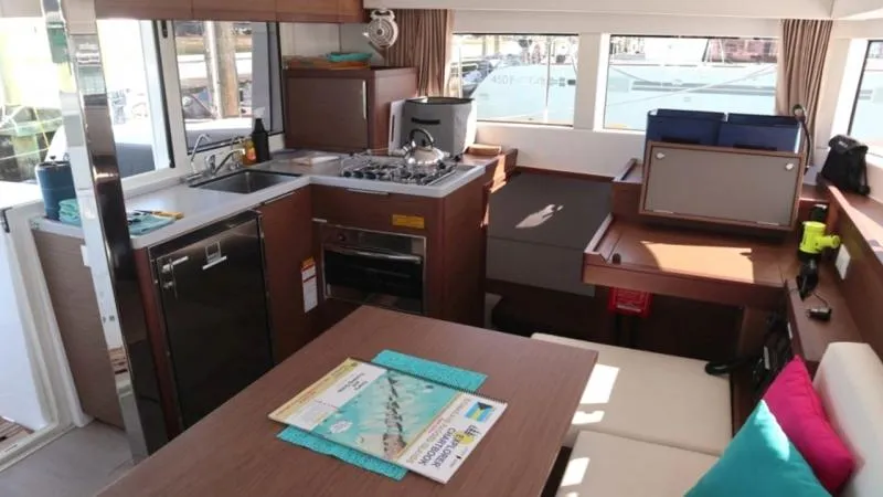 Endurance Yacht Photos Pics 