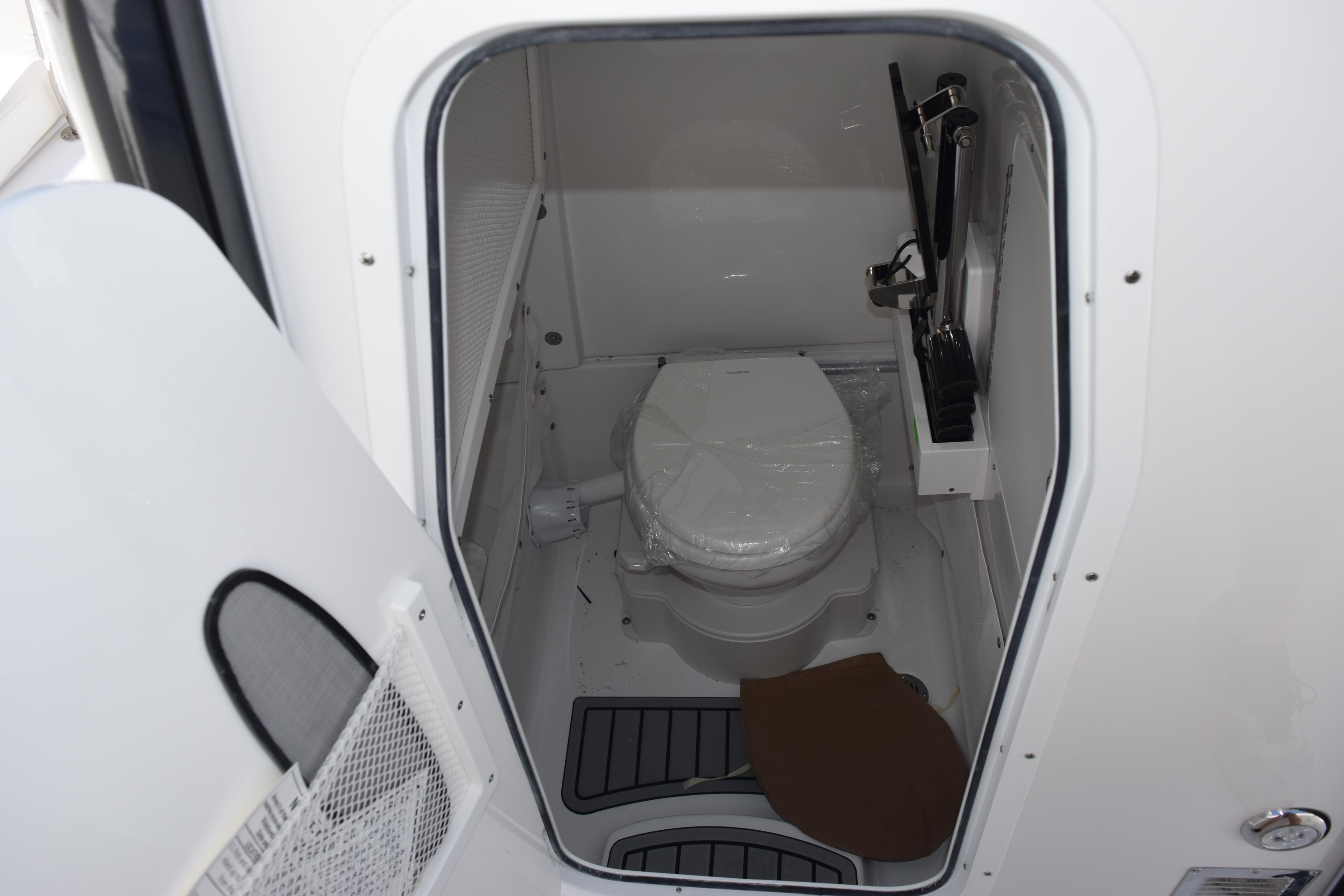 2025 Sea Hunt Ultra 255 SE Centre Console for sale YachtWorld