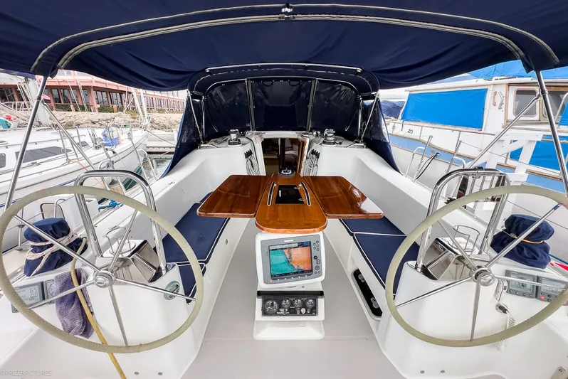 Kinship Ll Yacht Photos Pics 