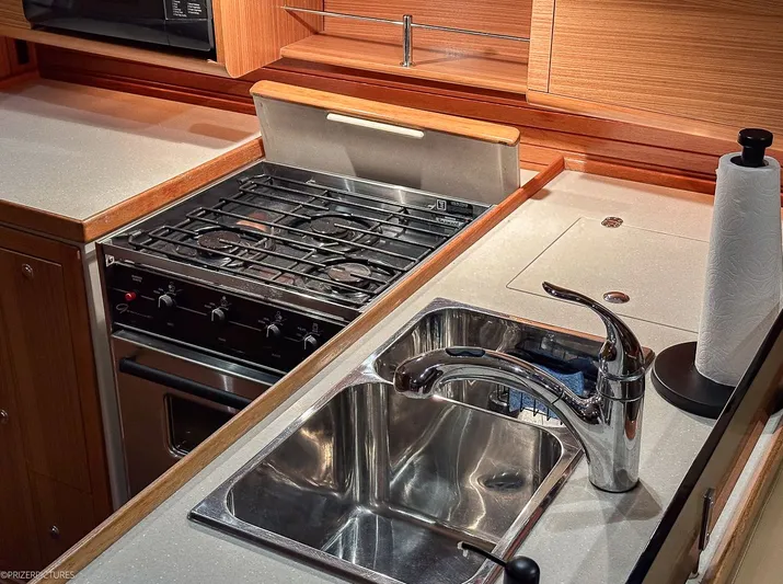 Kinship Ll Yacht Photos Pics 